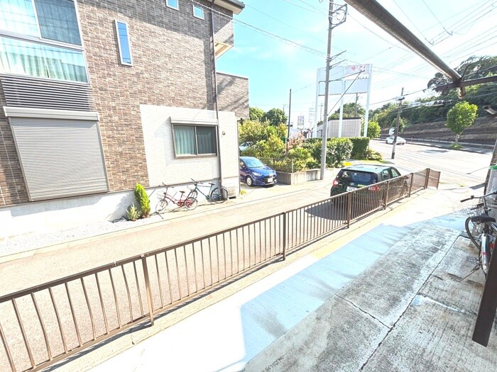 物件内観写真22　(室内からの展望)