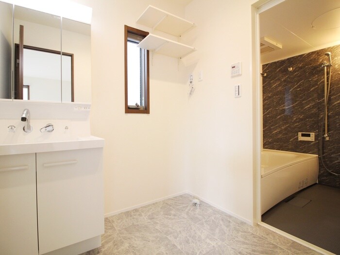 舎人戸建Ｆの洗濯機置場