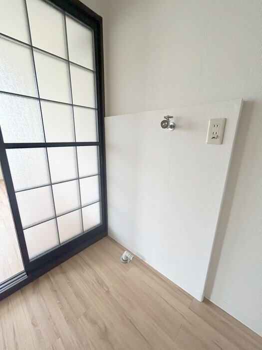 物件内観写真17　(洗濯機置場)