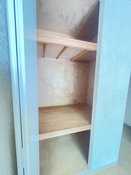 物件内観写真12　(収納)