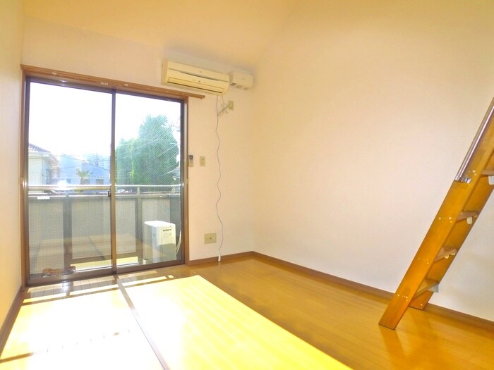 物件内観写真7　(居室)