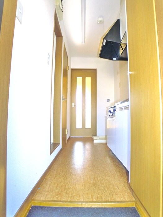 物件内観写真15　(玄関)