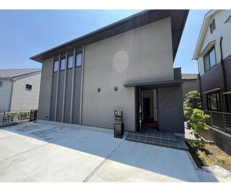 成城９丁目戸建外観写真