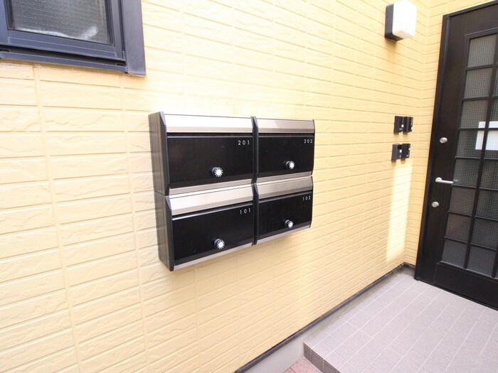 物件外観写真4　(建物設備)