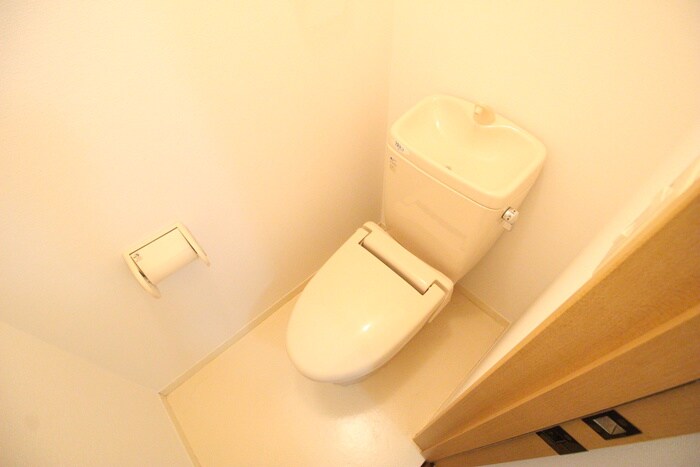 物件内観写真12　(トイレ)