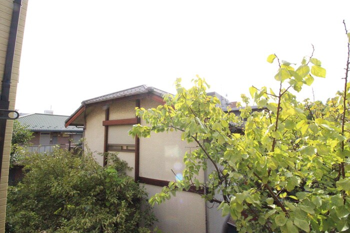 物件内観写真17　(室内からの展望)