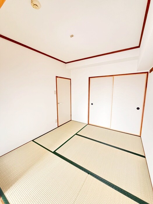 物件内観写真10　(居室)