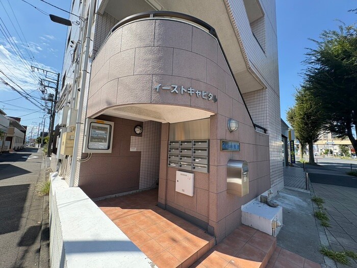 物件外観写真4　(エントランス部分)