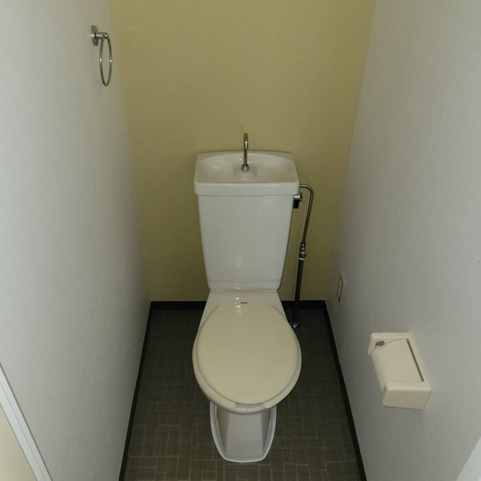 物件内観写真14　(トイレ)