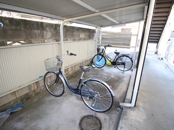 駐輪場