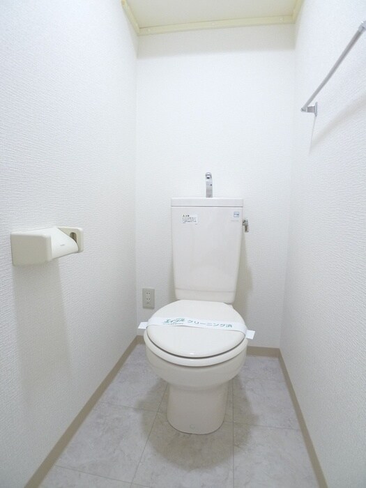 物件内観写真14　(トイレ)