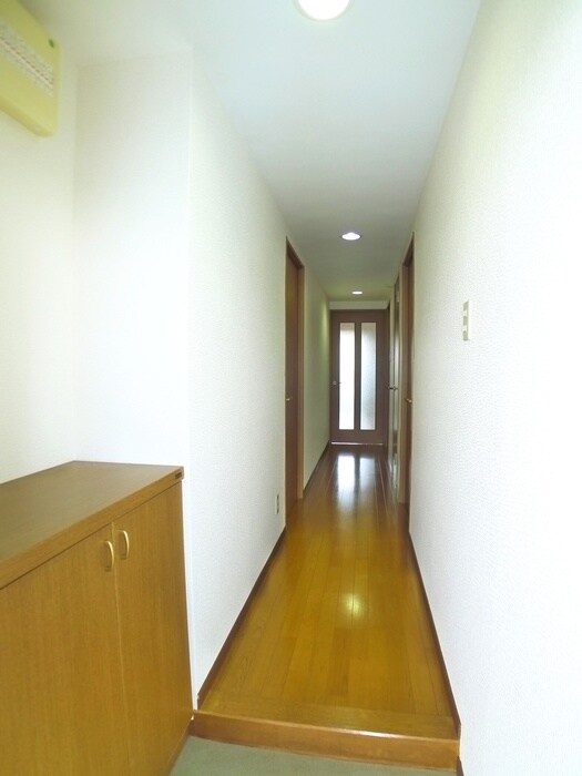 物件内観写真15　(玄関)