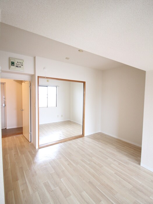 物件内観写真13　(居室)