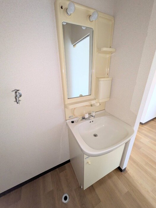 物件内観写真9　(洗面)