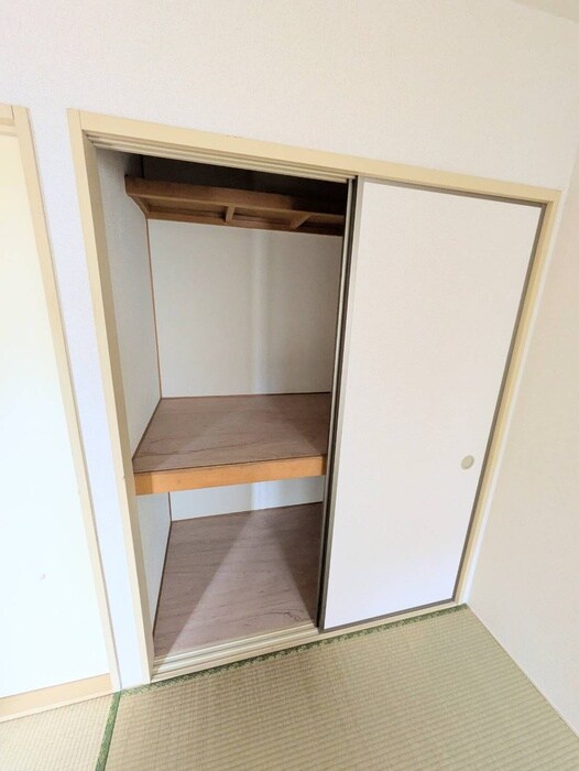 物件内観写真10　(収納)