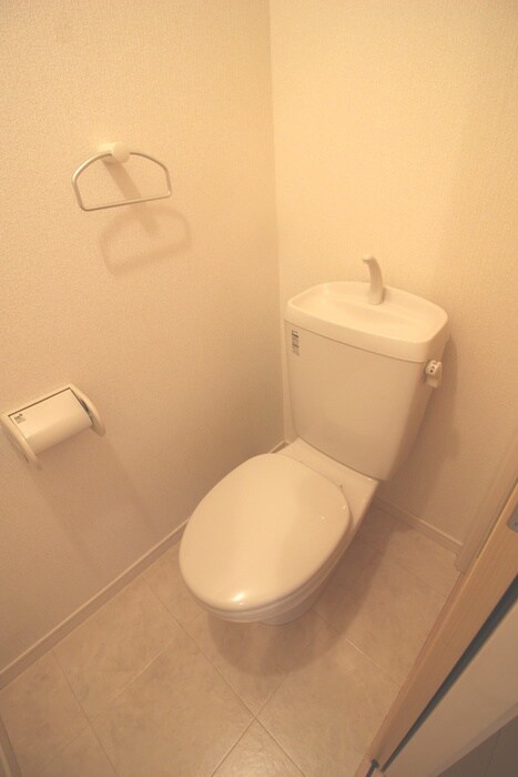 物件内観写真14　(トイレ)