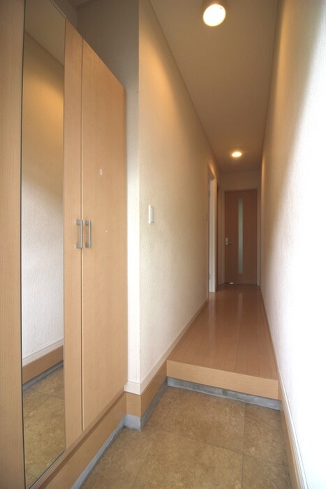 物件内観写真19　(廊下)