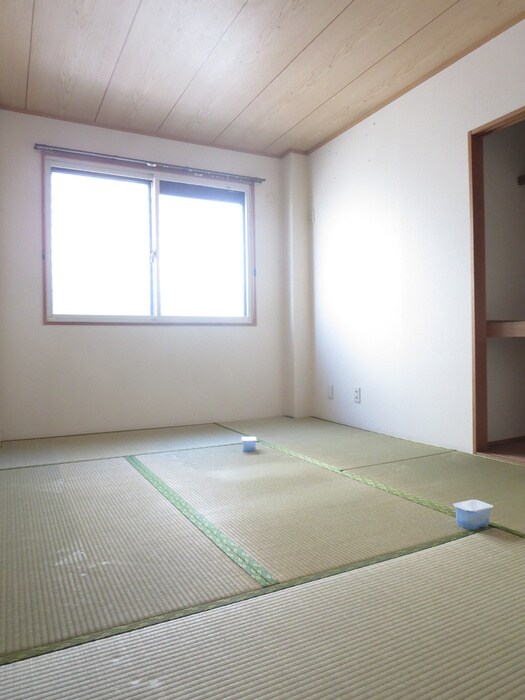 物件内観写真9　(居室)