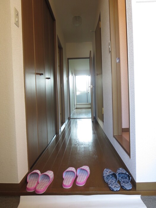 物件内観写真15　(玄関)