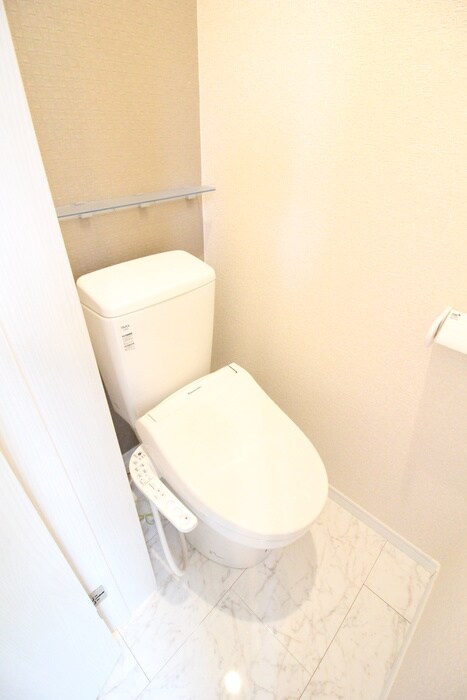 物件内観写真14　(トイレ)