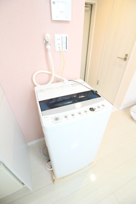 物件内観写真15　(洗濯機置場)