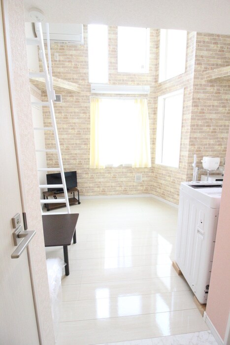 物件内観写真18　(廊下)