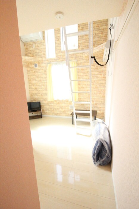 物件内観写真18　(廊下)