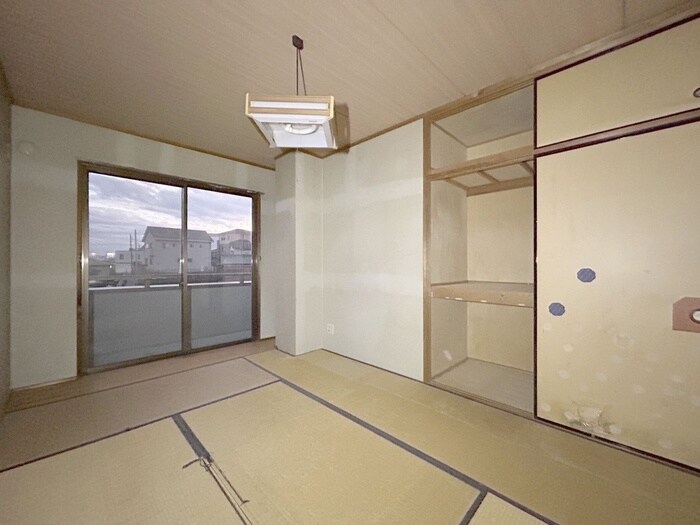 物件内観写真10　(居室)