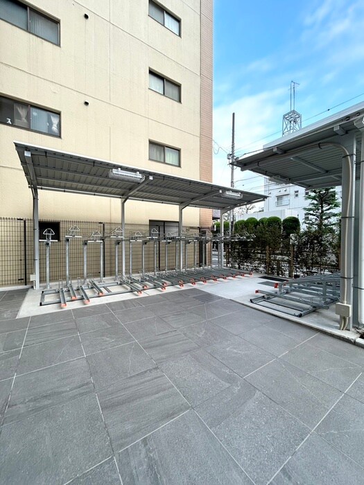物件外観写真5　(駐輪場)