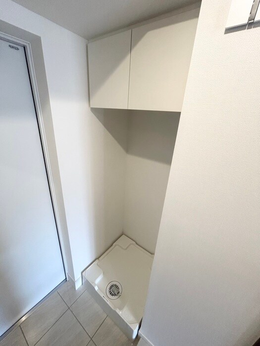 物件内観写真12　(洗濯機置場)