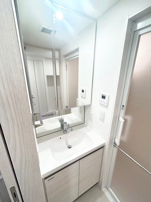 物件内観写真13　(洗面)