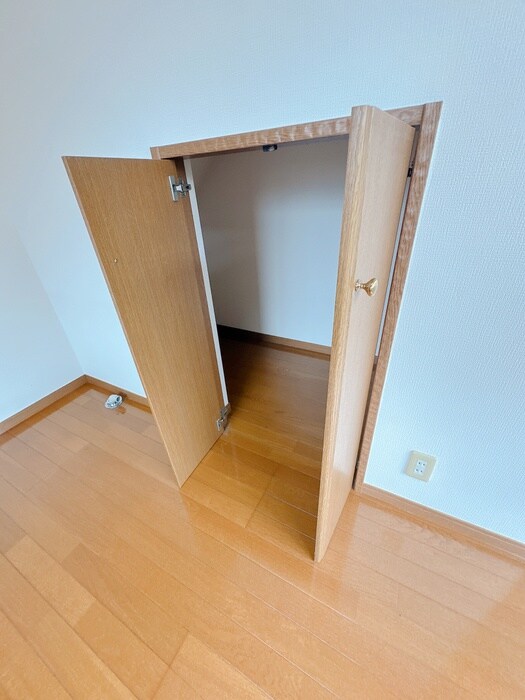 物件内観写真10　(収納)