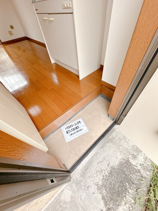 物件内観写真19　(玄関)