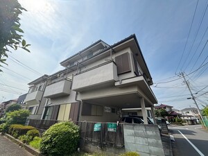 クイーン　フィルド外観写真