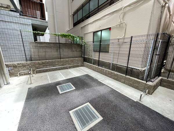 バイク置き場