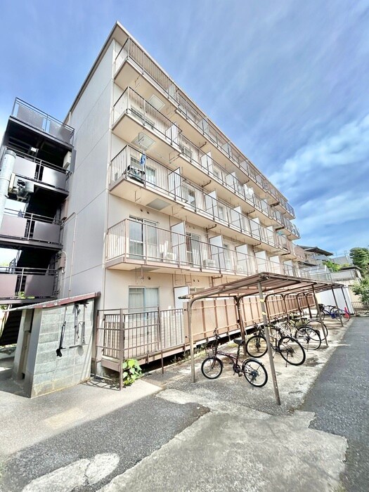 ハイツアベニュー本棟の物件外観写真