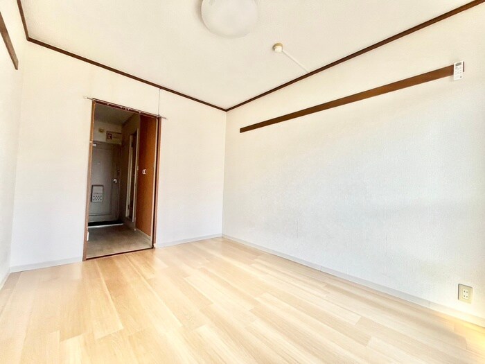 物件内観写真9　(居室)