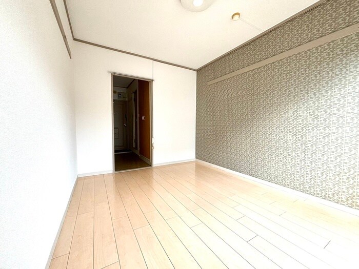 物件内観写真9　(居室)