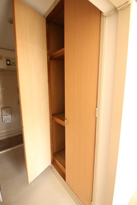 物件内観写真15　(収納)