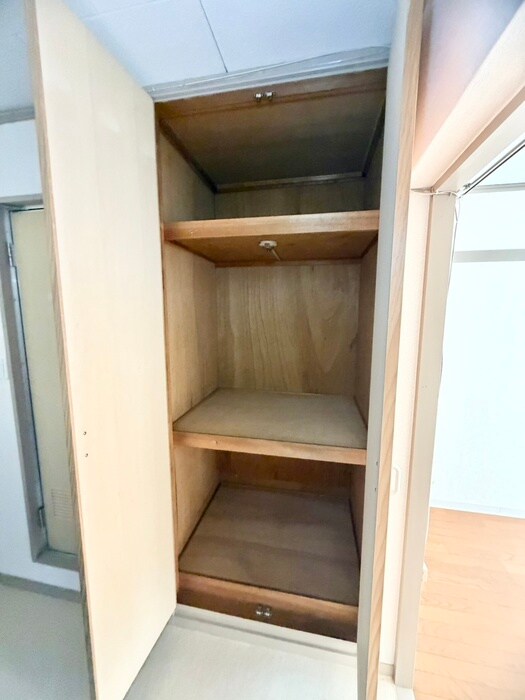 物件内観写真22　(収納)