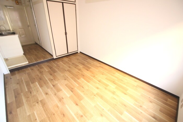 物件内観写真9　(居室)