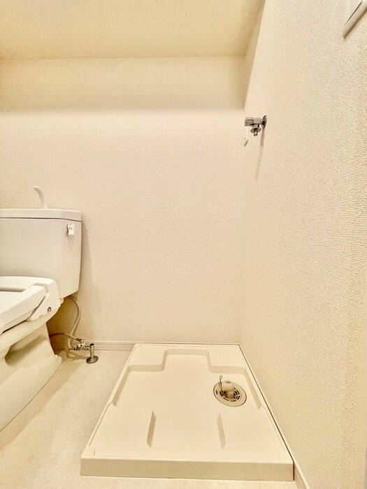 物件内観写真11　(洗濯機置場)