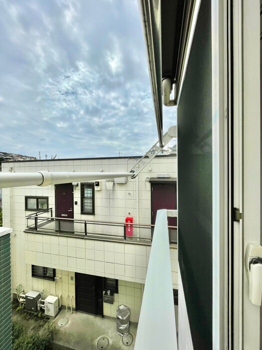 物件内観写真16　(室内からの展望)