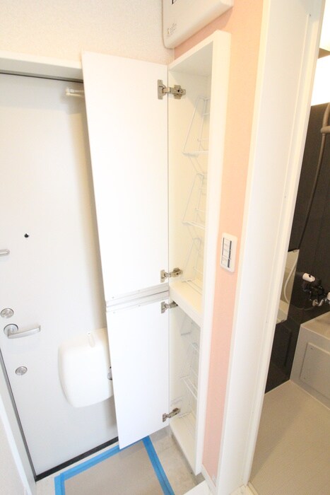 物件内観写真10　(靴箱)