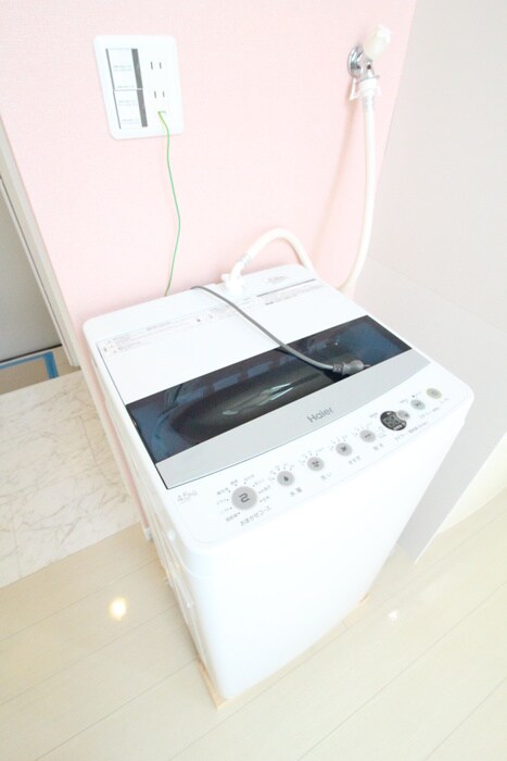 物件内観写真15　(洗濯機置場)