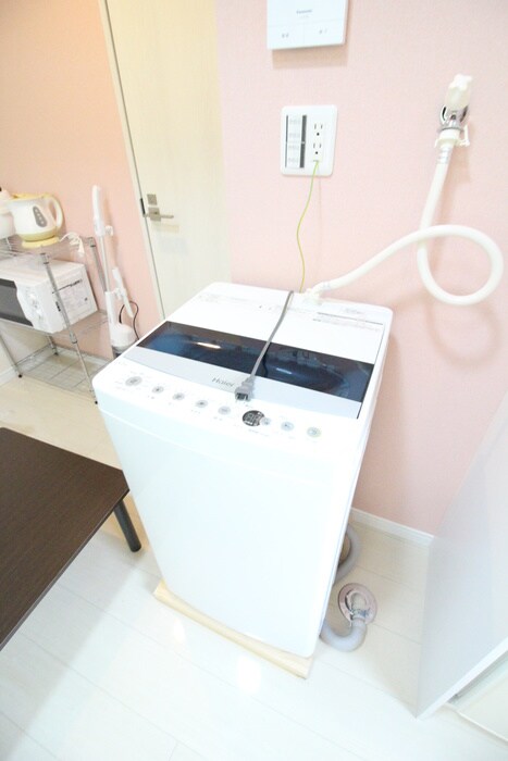 物件内観写真15　(洗濯機置場)