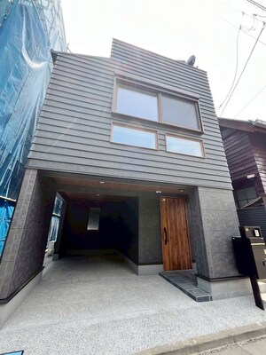 メゾン西片町１号室外観写真