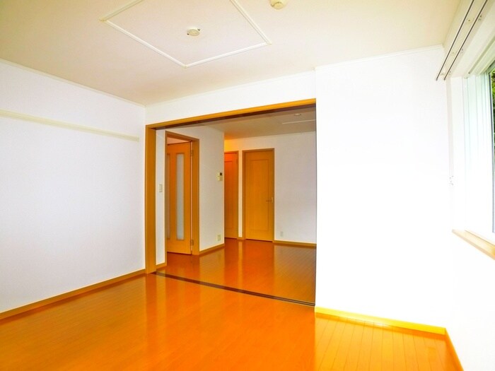物件内観写真11　(居室)