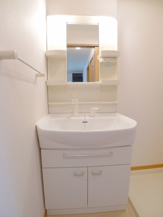 物件内観写真18　(洗面)