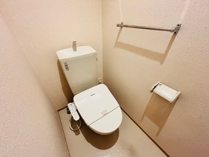 物件内観写真11　(トイレ)